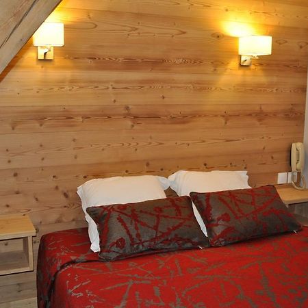 Hotel Et Appart'Hotel De L'Hermitage Thones Ngoại thất bức ảnh