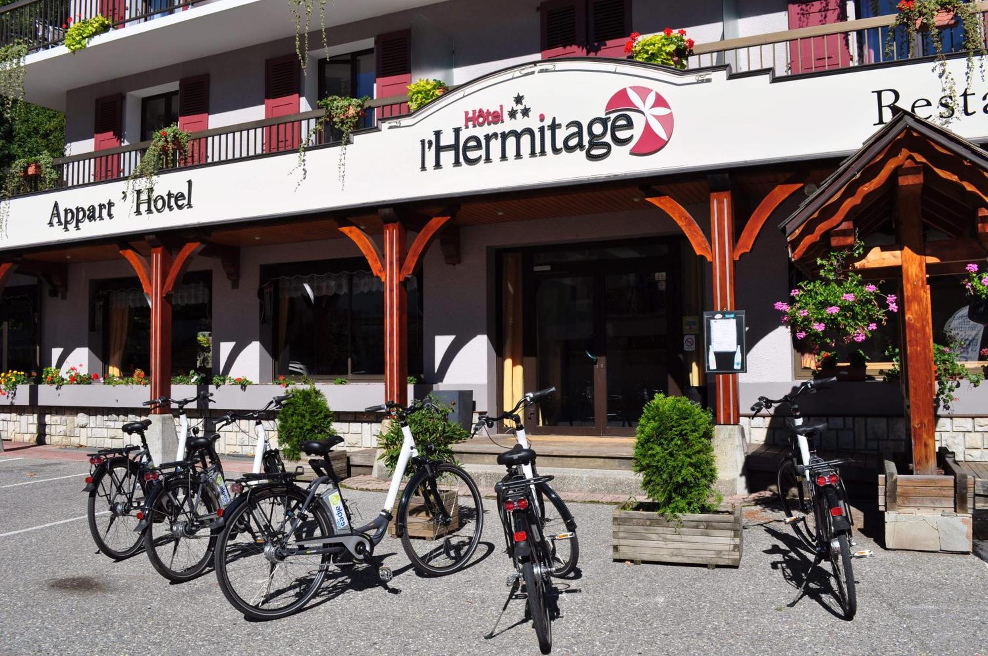 Hotel Et Appart'Hotel De L'Hermitage Thones Ngoại thất bức ảnh