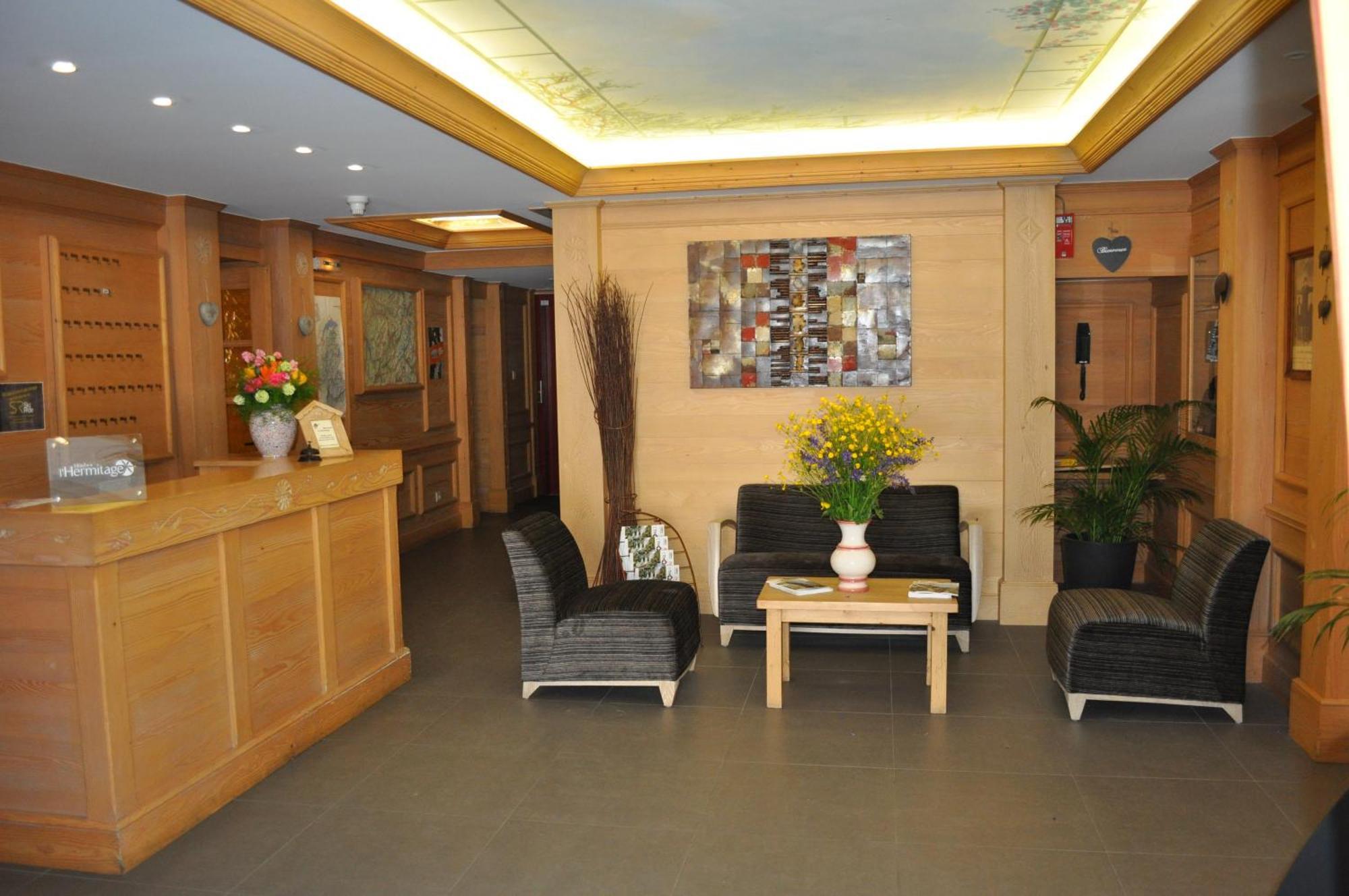 Hotel Et Appart'Hotel De L'Hermitage Thones Ngoại thất bức ảnh