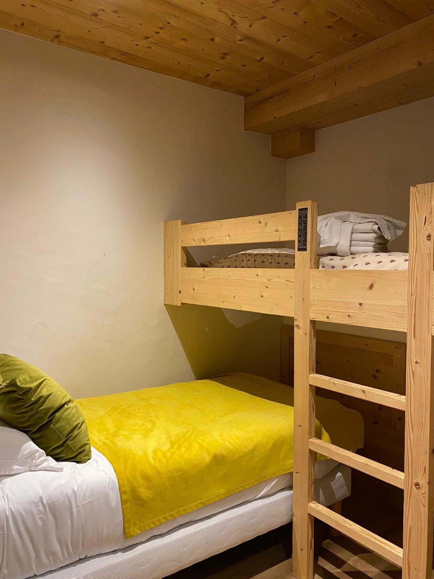 Hotel Et Appart'Hotel De L'Hermitage Thones Ngoại thất bức ảnh