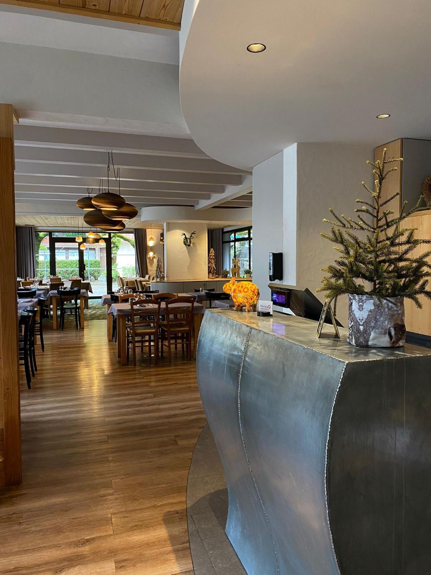 Hotel Et Appart'Hotel De L'Hermitage Thones Ngoại thất bức ảnh