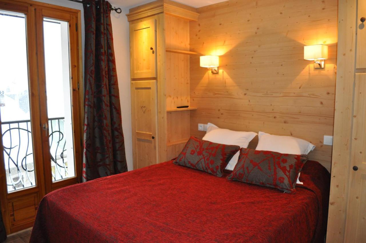 Hotel Et Appart'Hotel De L'Hermitage Thones Phòng bức ảnh